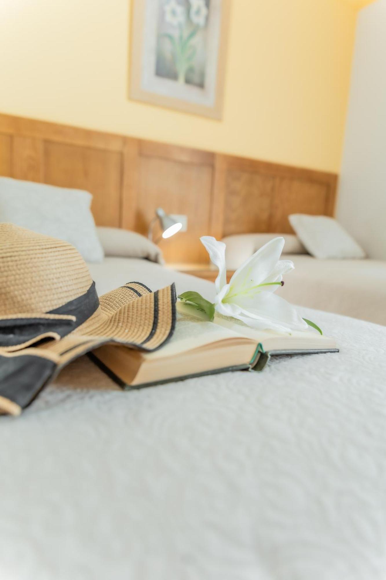 Apartamentos Turisticos Las Yucas Torre Del Mar Eksteriør bilde