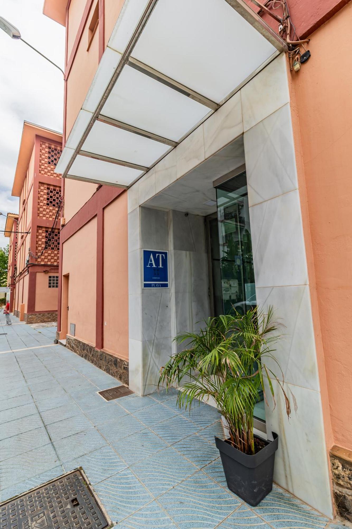 Apartamentos Turisticos Las Yucas Torre Del Mar Eksteriør bilde