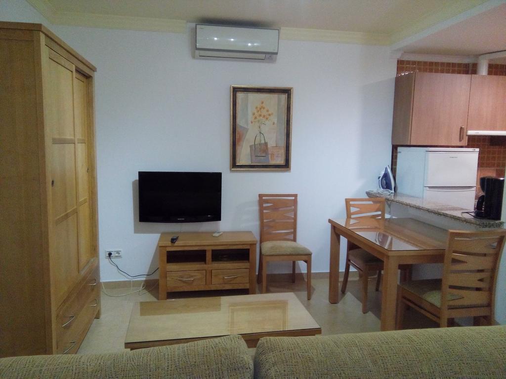Apartamentos Turisticos Las Yucas Torre Del Mar Eksteriør bilde