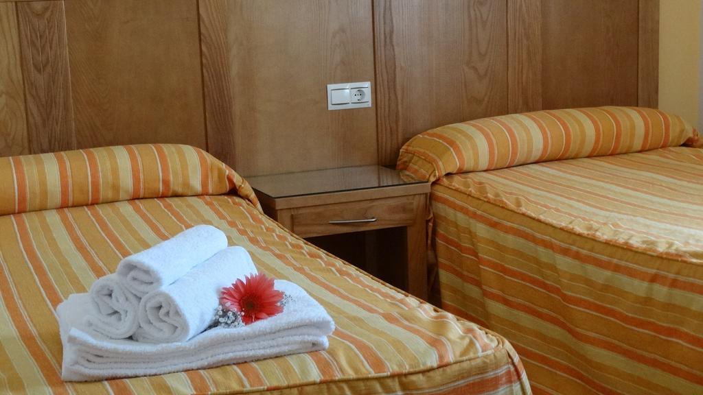 Apartamentos Turisticos Las Yucas Torre Del Mar Eksteriør bilde