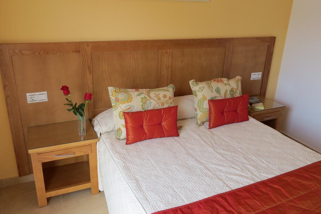 Apartamentos Turisticos Las Yucas Torre Del Mar Eksteriør bilde